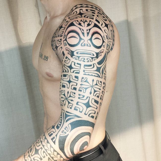 Que symbolise un tatouage hawaïen ?