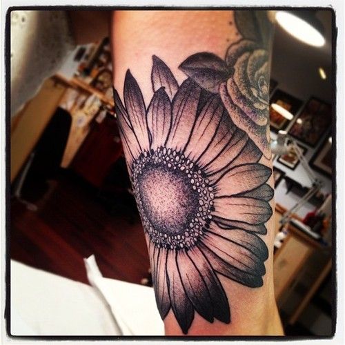 tatouage fleurs 12