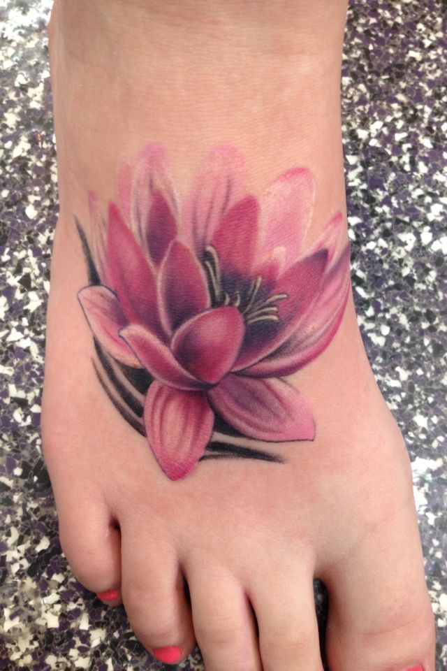 tatouage fleurs 42