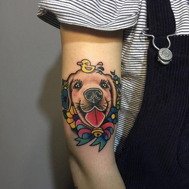 tatouage chien 77