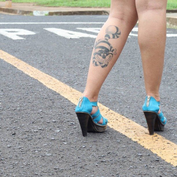 tatouage femme jambe 113