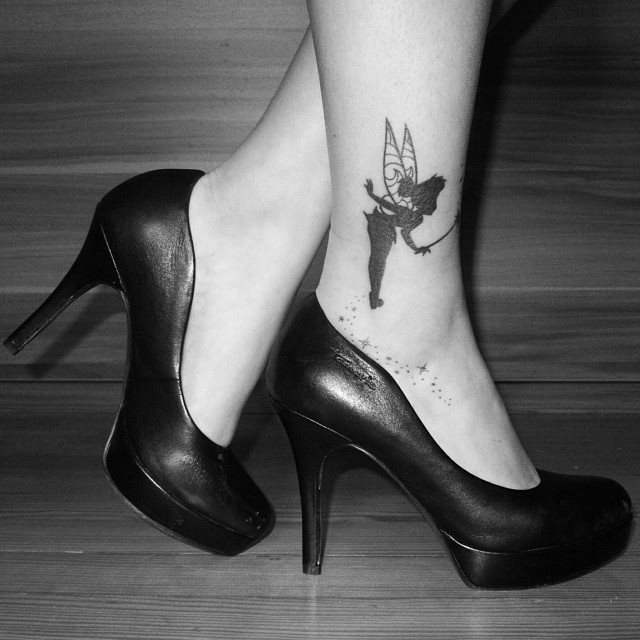 tatouage femme jambe 23