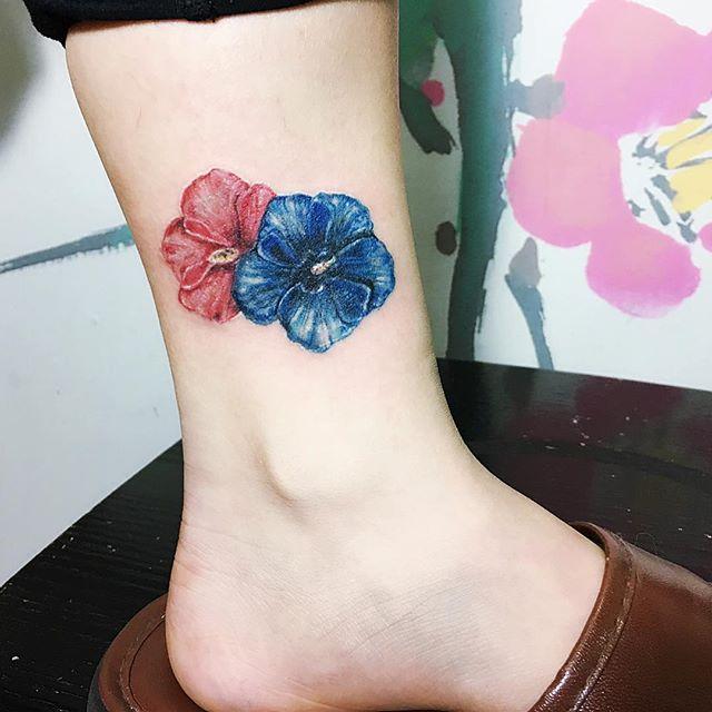 tatouage fleur 17