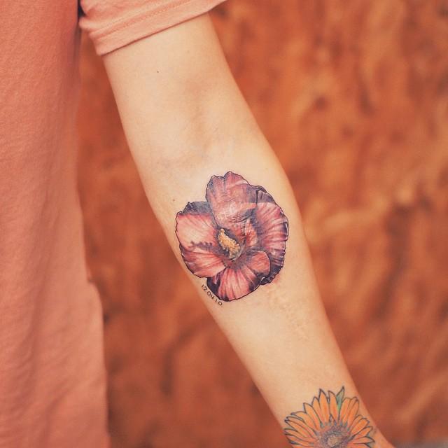 tatouage fleur 71