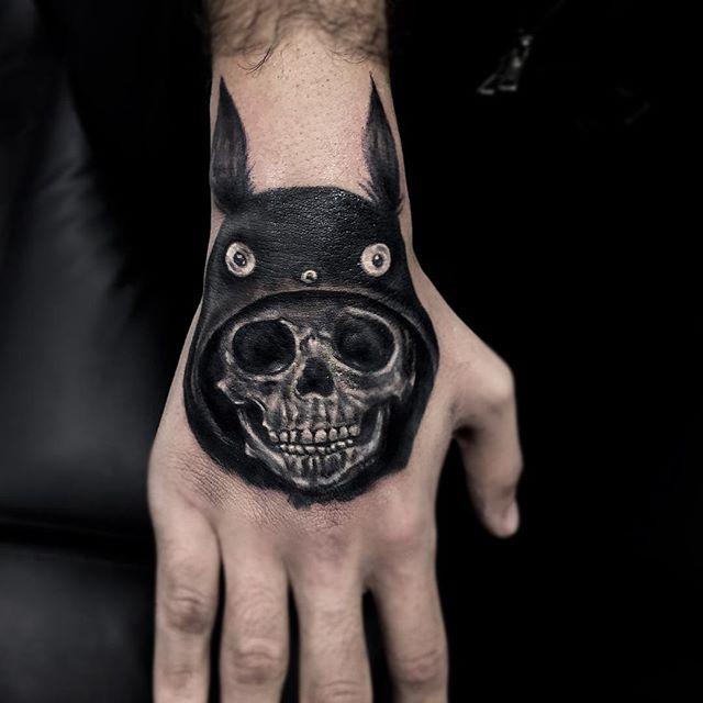 93 Tatouages sur la main : Galerie de dessins