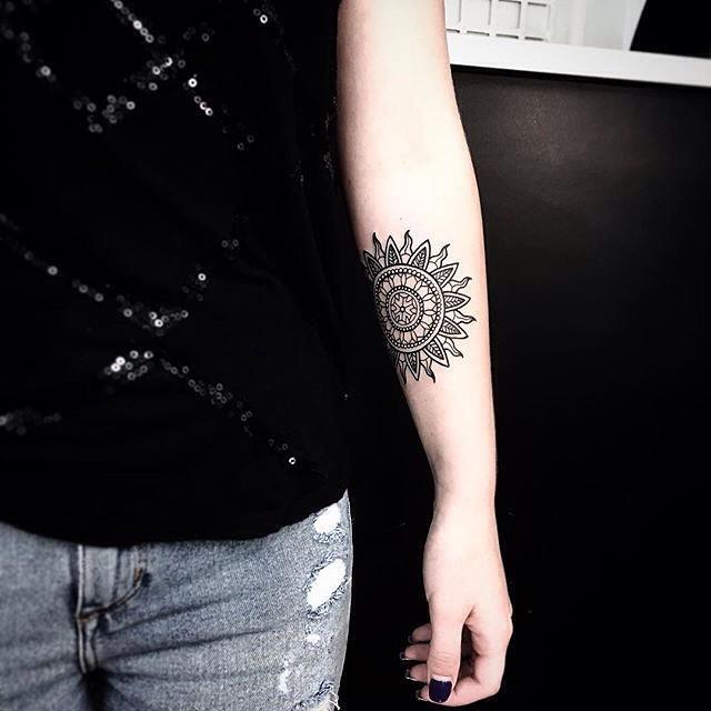 tatouage mandala 89