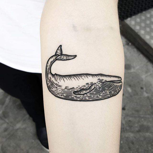 tatouage baleine 95
