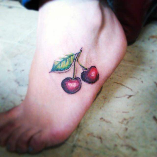 tatouage cerises 29