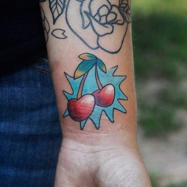 tatouage cerises 69