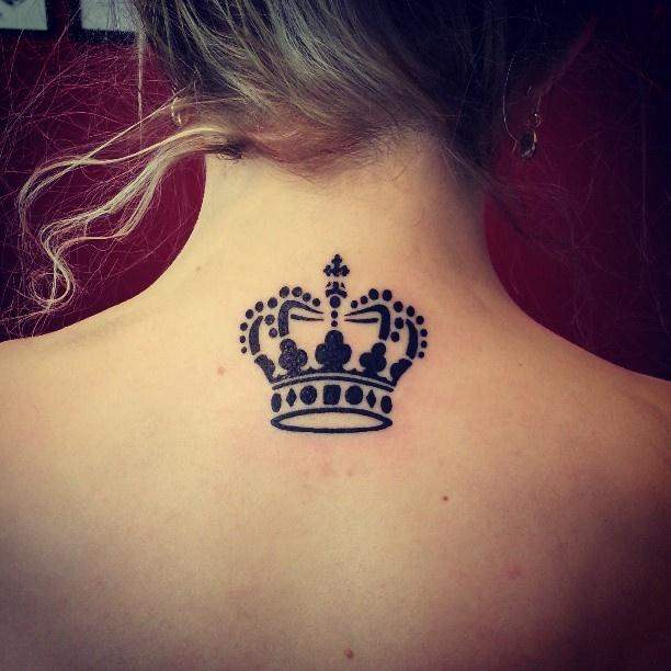 tatouage couronne 143