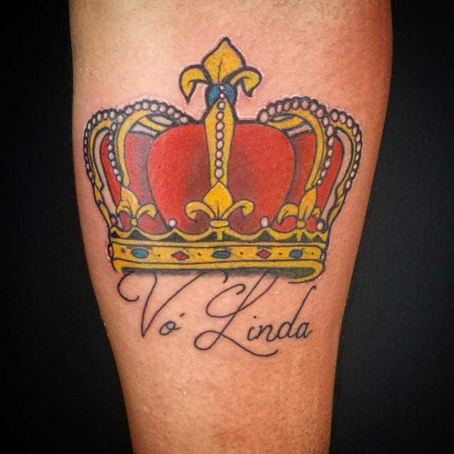 tatouage couronne 47