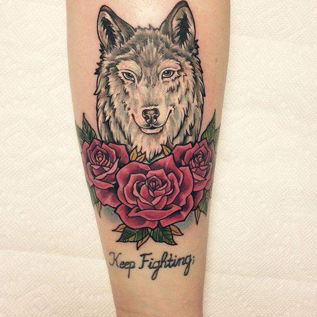 tatouage loup 129