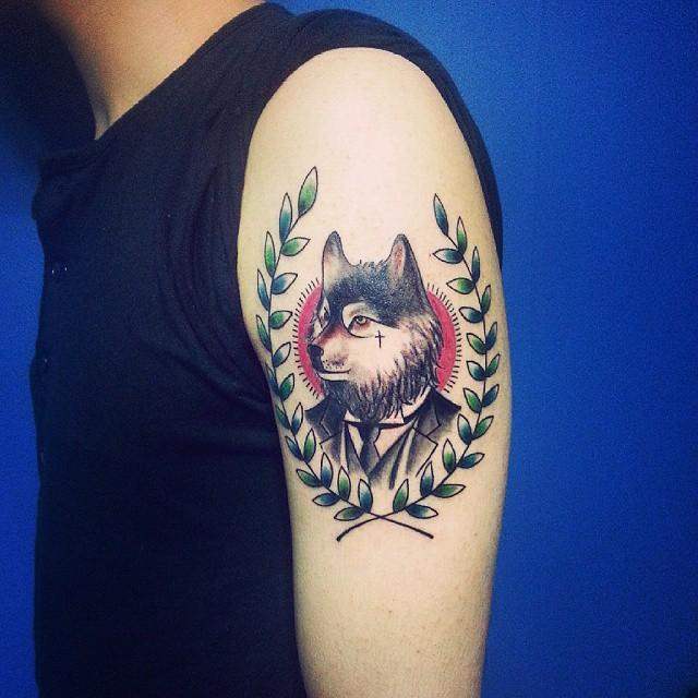 tatouage loup 99