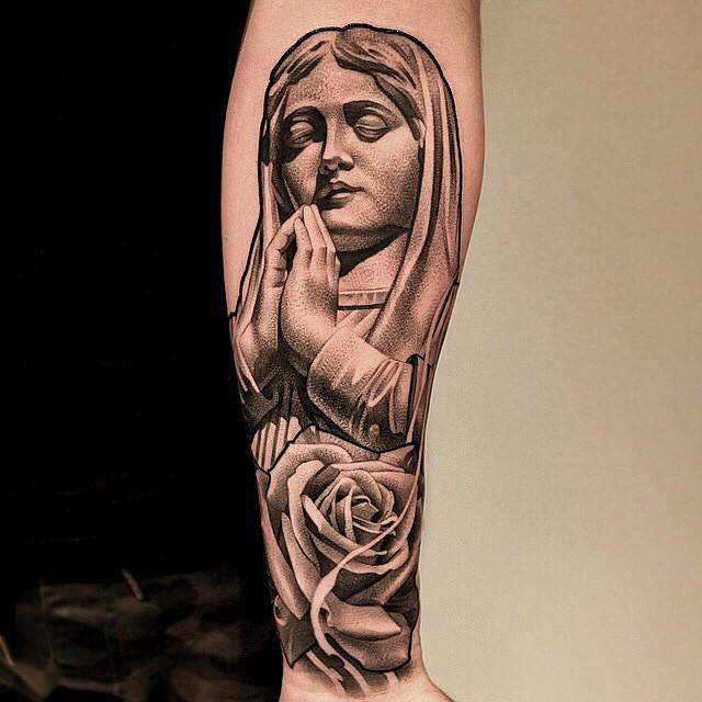 tatouage vierge marie 01