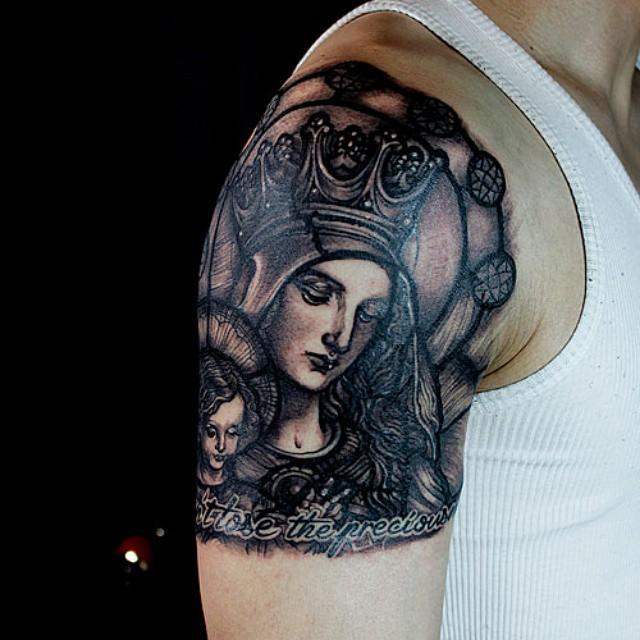 tatouage vierge marie 65