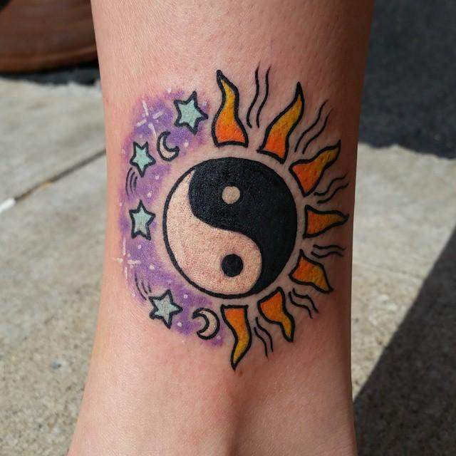 tatouage yin yang 99