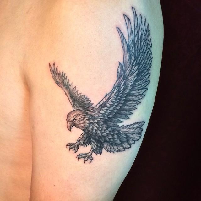 tatouage aigle 107