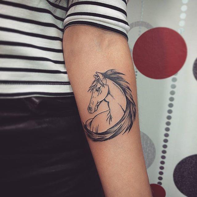 tatouage cheval 121