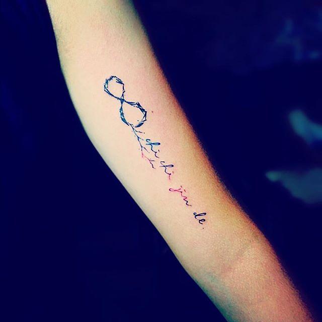 tatouage infini symbole 39