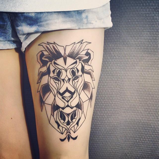 tatouage lion 55