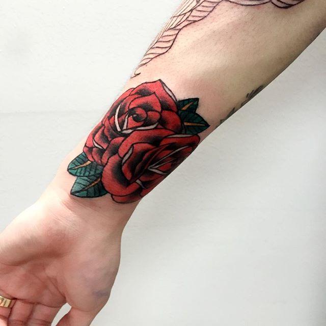 tatouage roses 41