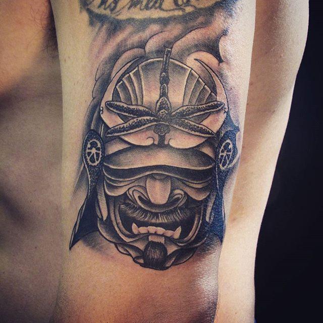 tatouage samourai 115