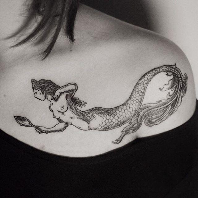 tatouage sirene 95