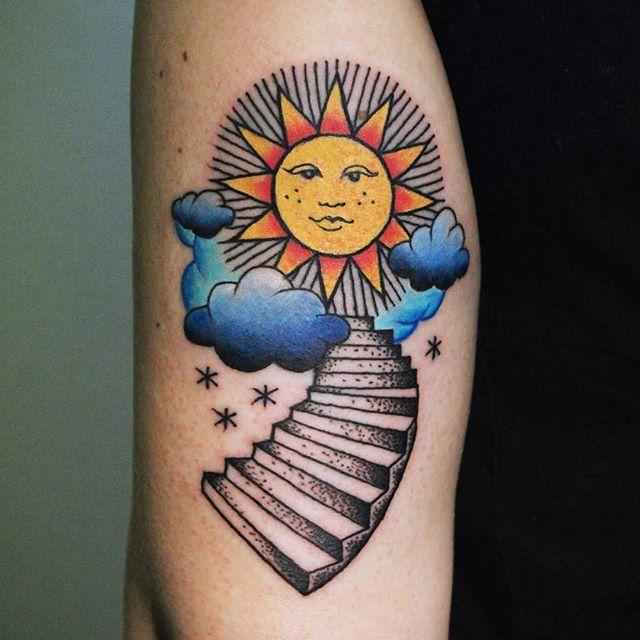 tatouage soleil 15