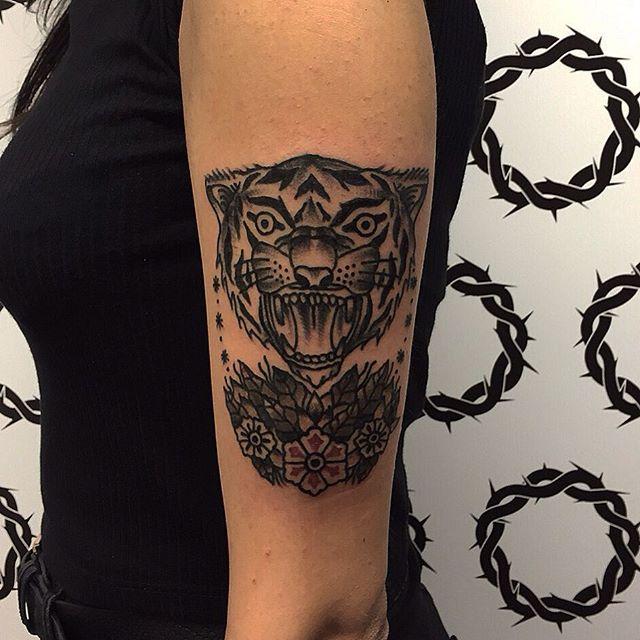 tatouage tigre 103