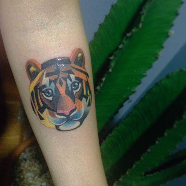 tatouage tigre 51