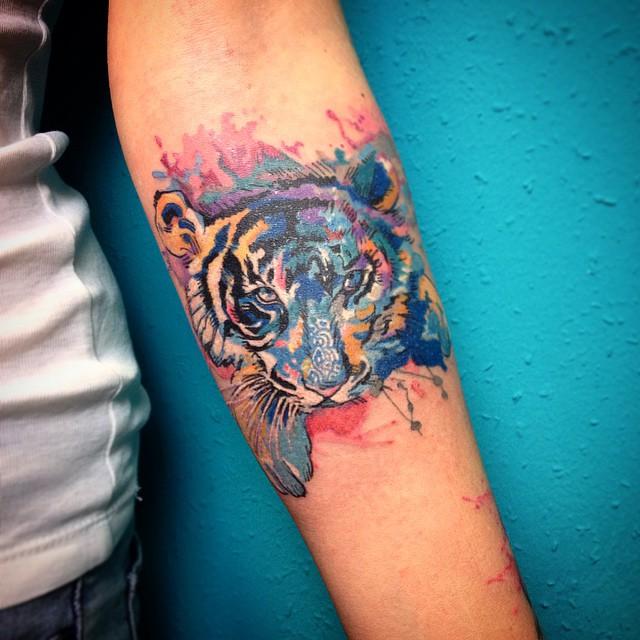 tatouage tigre 61