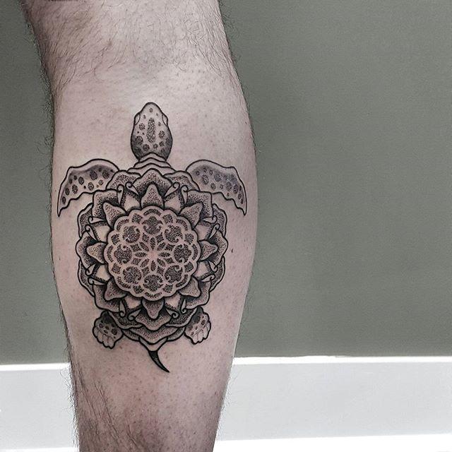 tatouage tortue 75