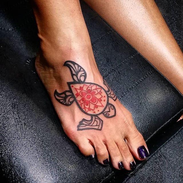 tatouage tortue 77