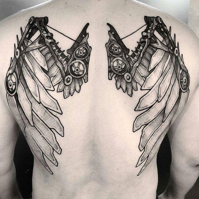 tatouage ailes 103