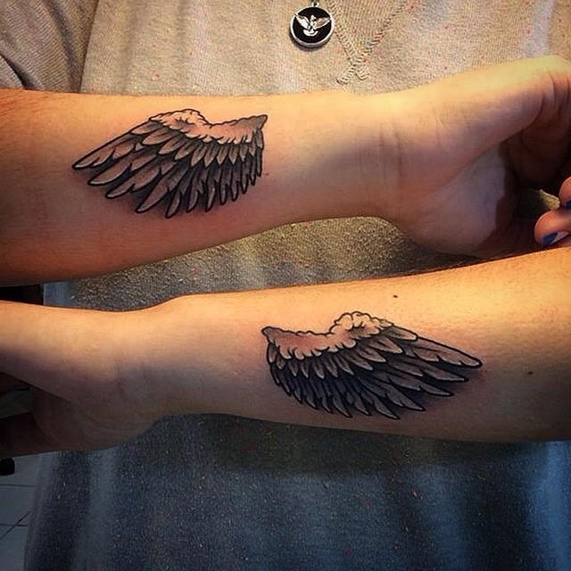 tatouage ailes 63