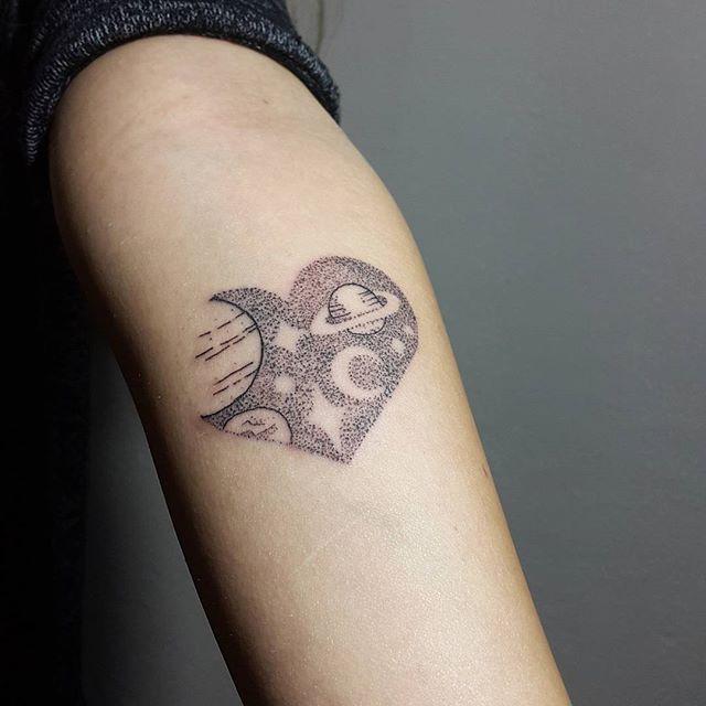 tatouage coeur 135