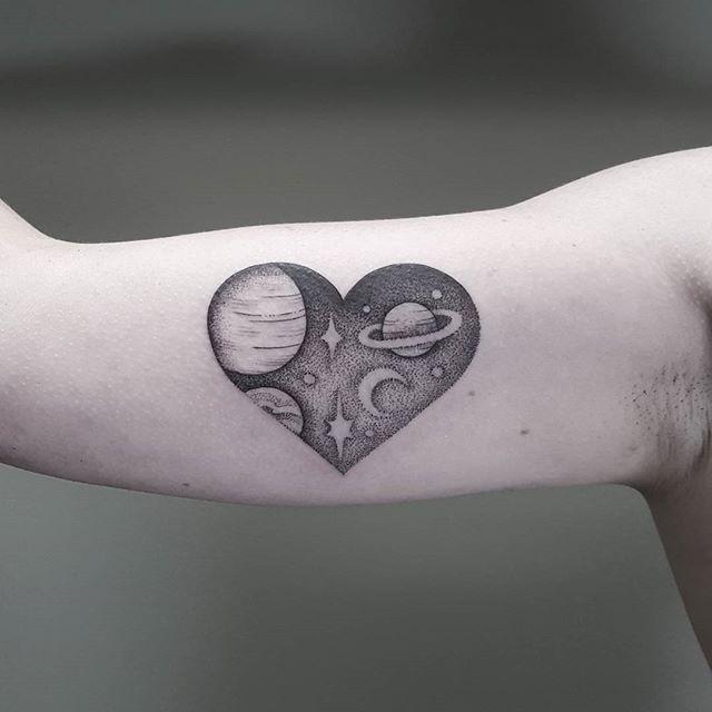 tatouage coeur 17