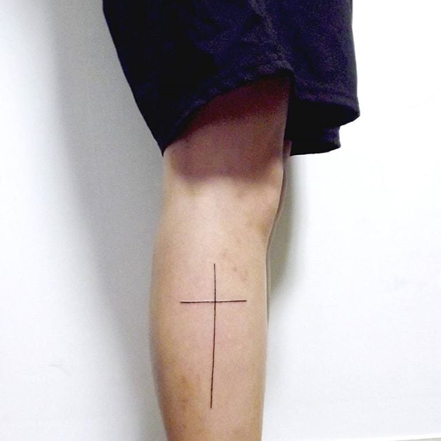 tatouage croix 23