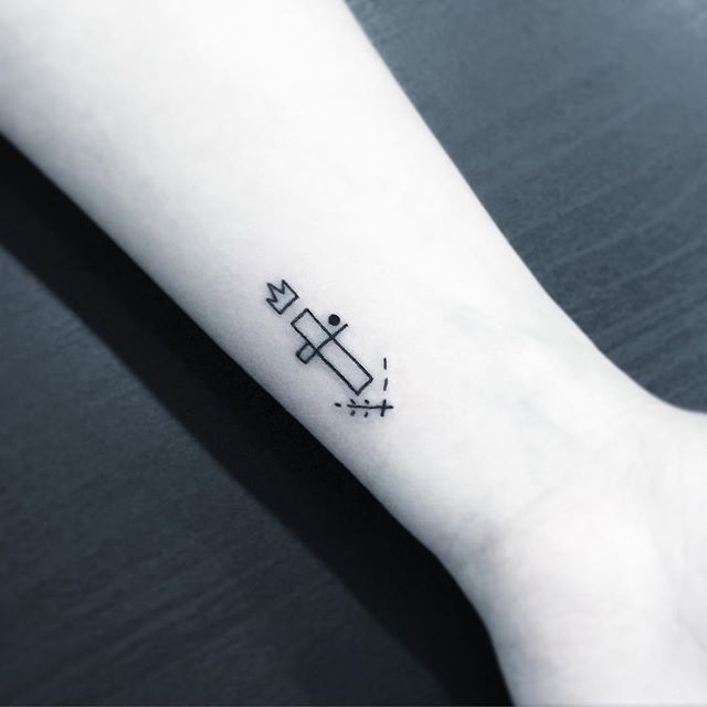 tatouage croix 63