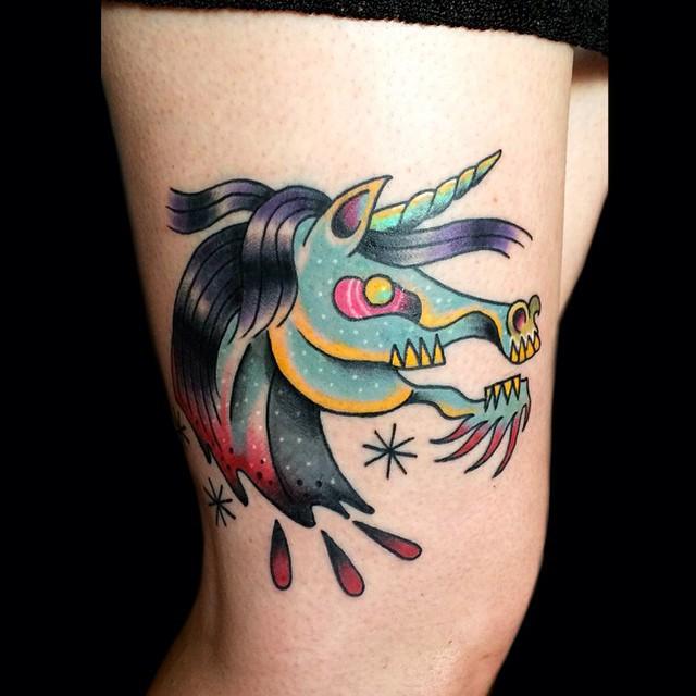 tatouage licorne 25