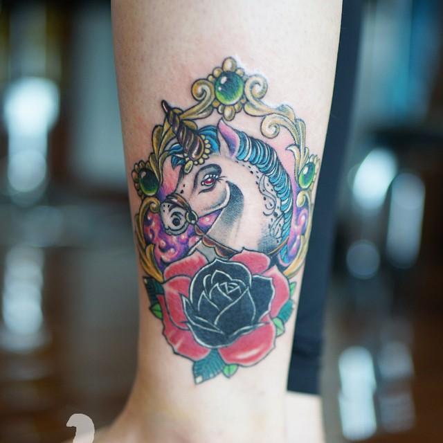 tatouage licorne 59