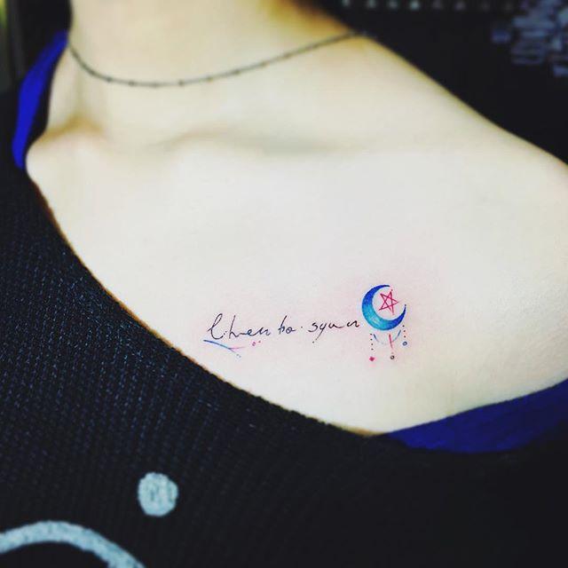 tatouage lune 13