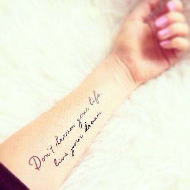 tatouage phrase 45