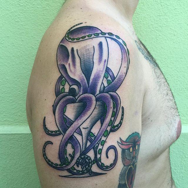 tatouage pieuvre 97