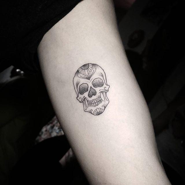 tatouage tete de mort mexicaine 17