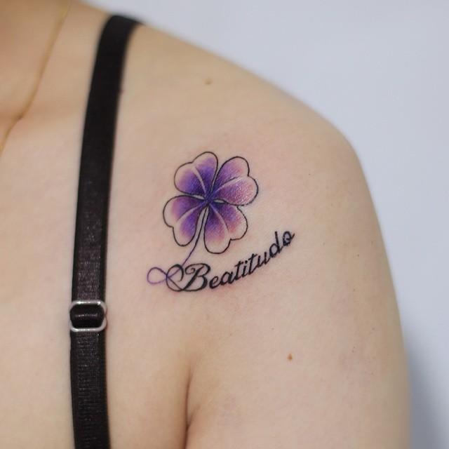 tatouage trefle 117