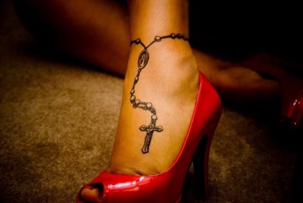 70 Tatouages sur les pieds : Galerie d'images