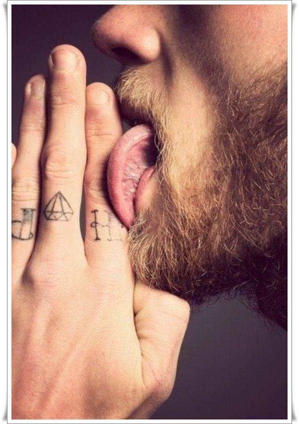 Tatouages pour les hommes12