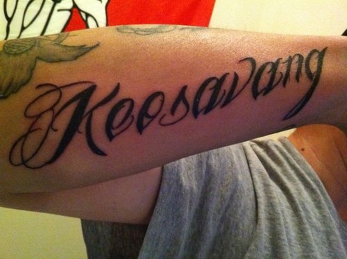 47 tatouages de lettres