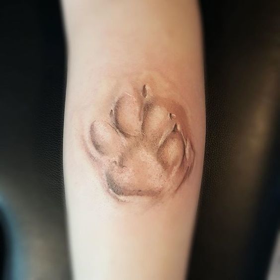 tatouage empreinte chien 235